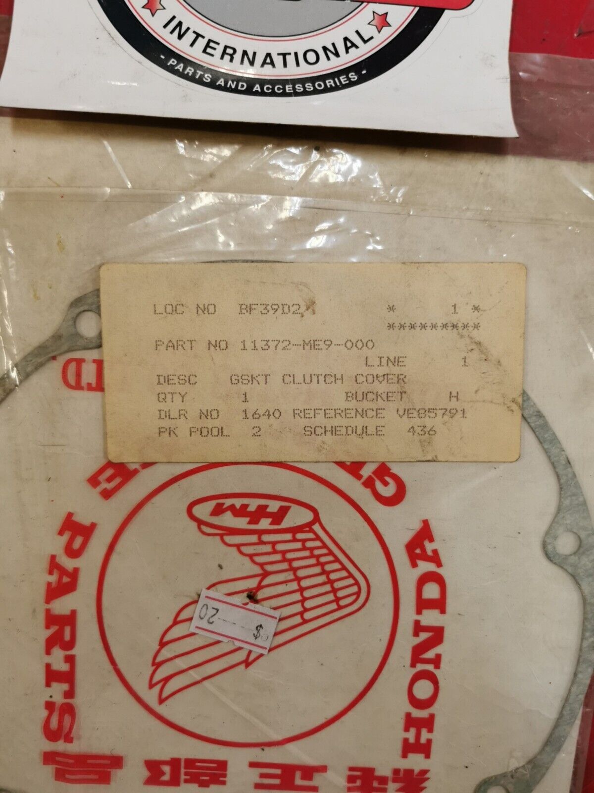 NOS Honda 1983 - 1988 VT700C VT800C VT750C GASKET CLUTCH COVER 11372-ME9-000 H30