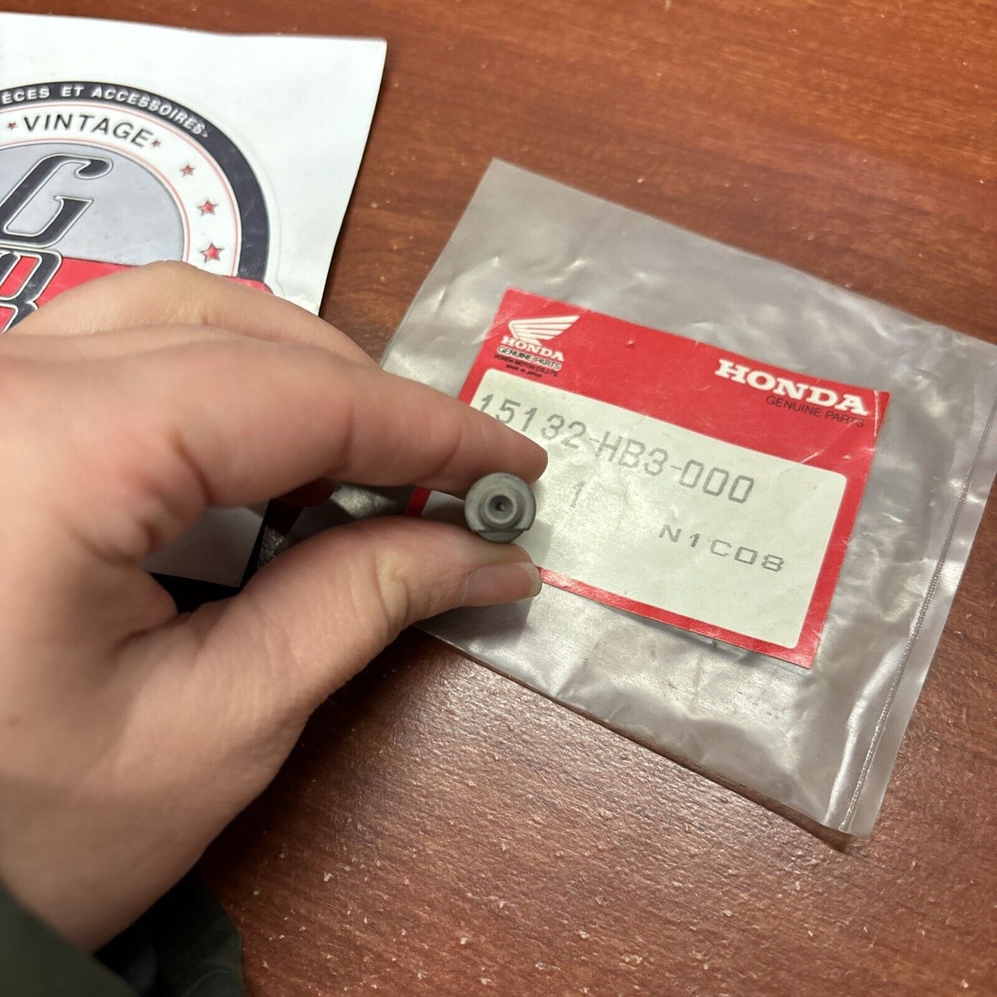 NOS Honda ATC200X TRX200 OIL PUMP SHAFT 15132-HB3-000 H167