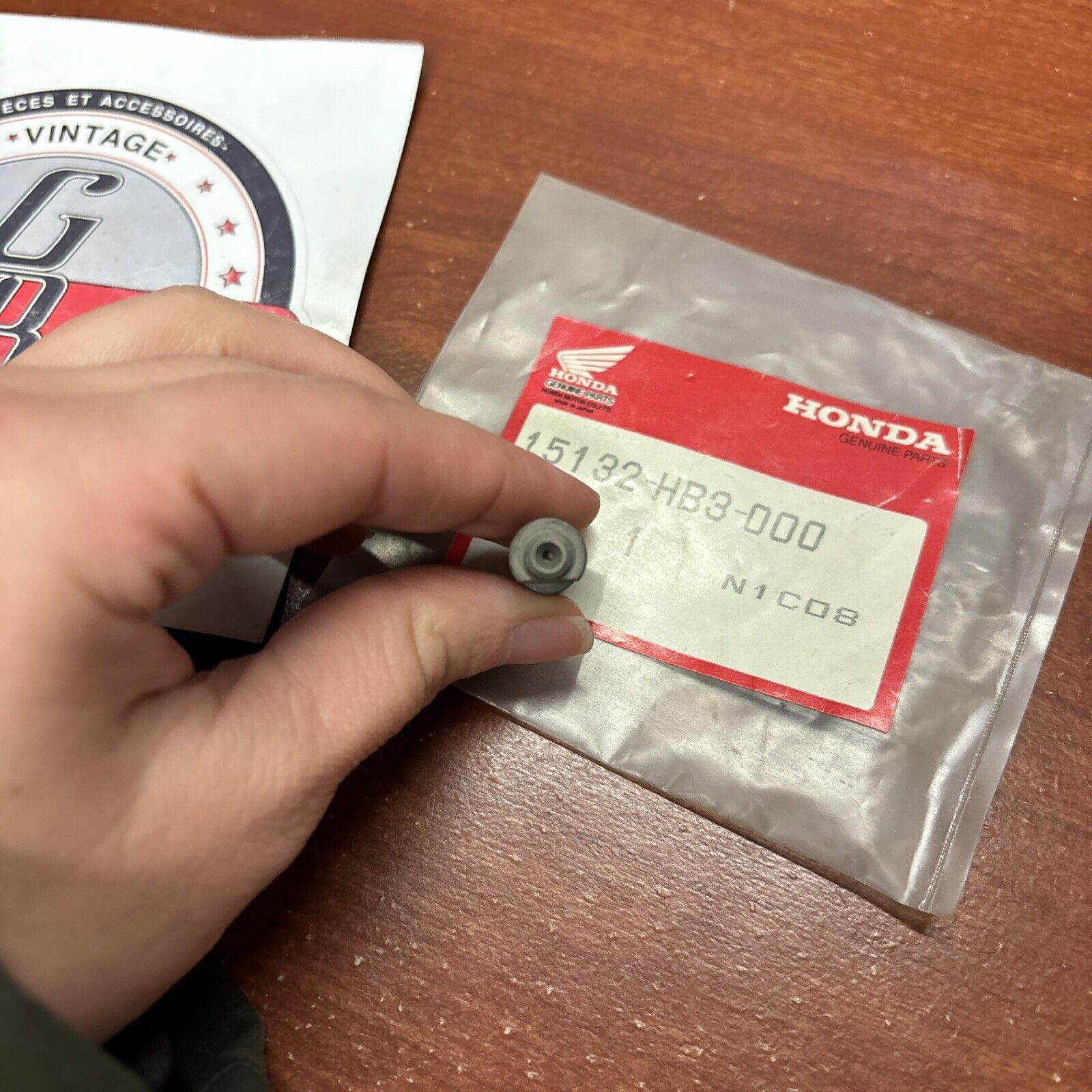 NOS Honda ATC200X TRX200 OIL PUMP SHAFT 15132-HB3-000 H167