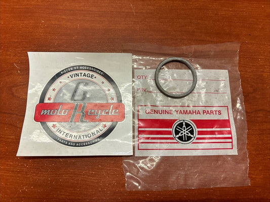 NOS Yamaha 1972 GP433 EXHAUST GASKET 821-14613-00-00 SUB 821-14613-01-00 Y177