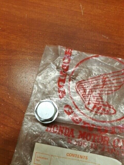 NOS Honda 1983 CX650T DRAIN PLUG BOLT 14MM 90081-ME7-000 SUB 90081-MC7-000 H107