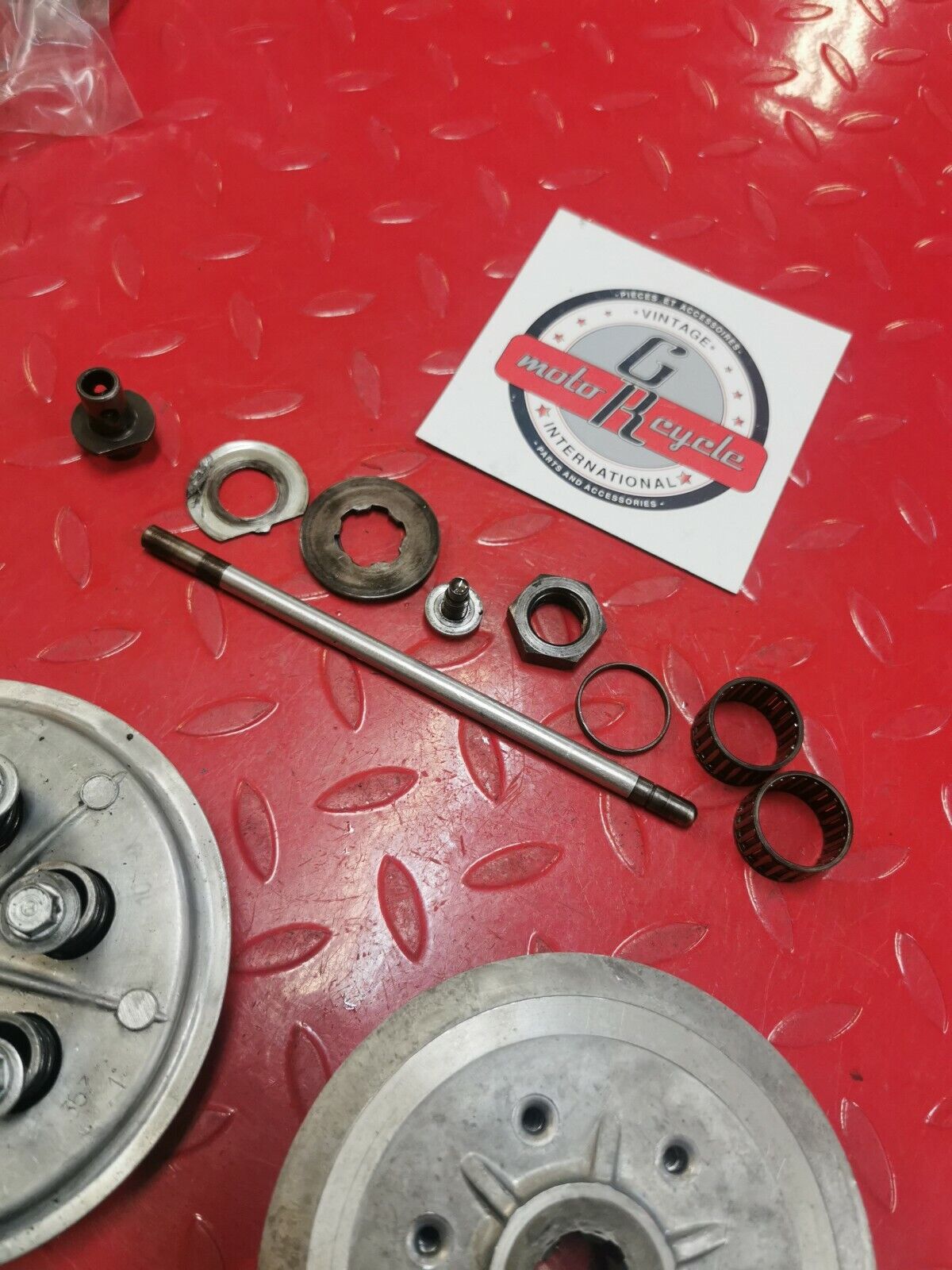 Honda MR250 1976 clutch hub pressure plate MT250 CR250M 22120-357-020
