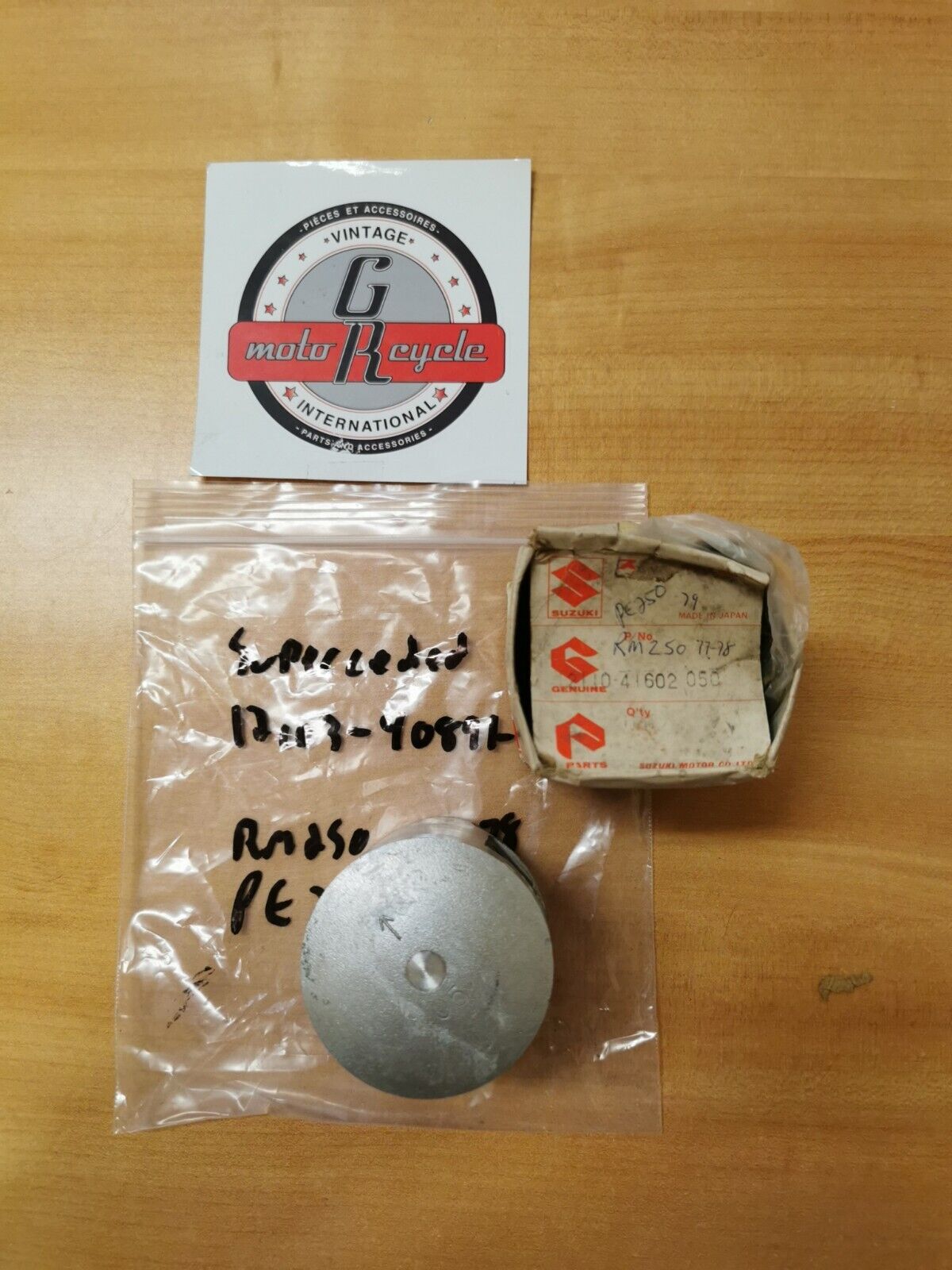 NOS SUZUKI RM250 1977 1978 PE250 1979 PISTON Superseded BY 12103-40891-050 S7