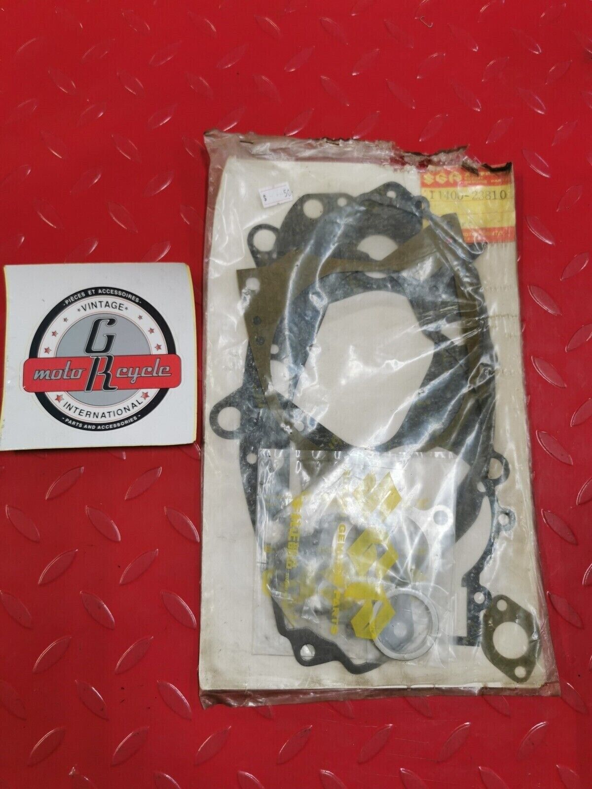 NOS SUZUKI LT-A700 2005 2006 2007 GASKET 11400-31810 S2