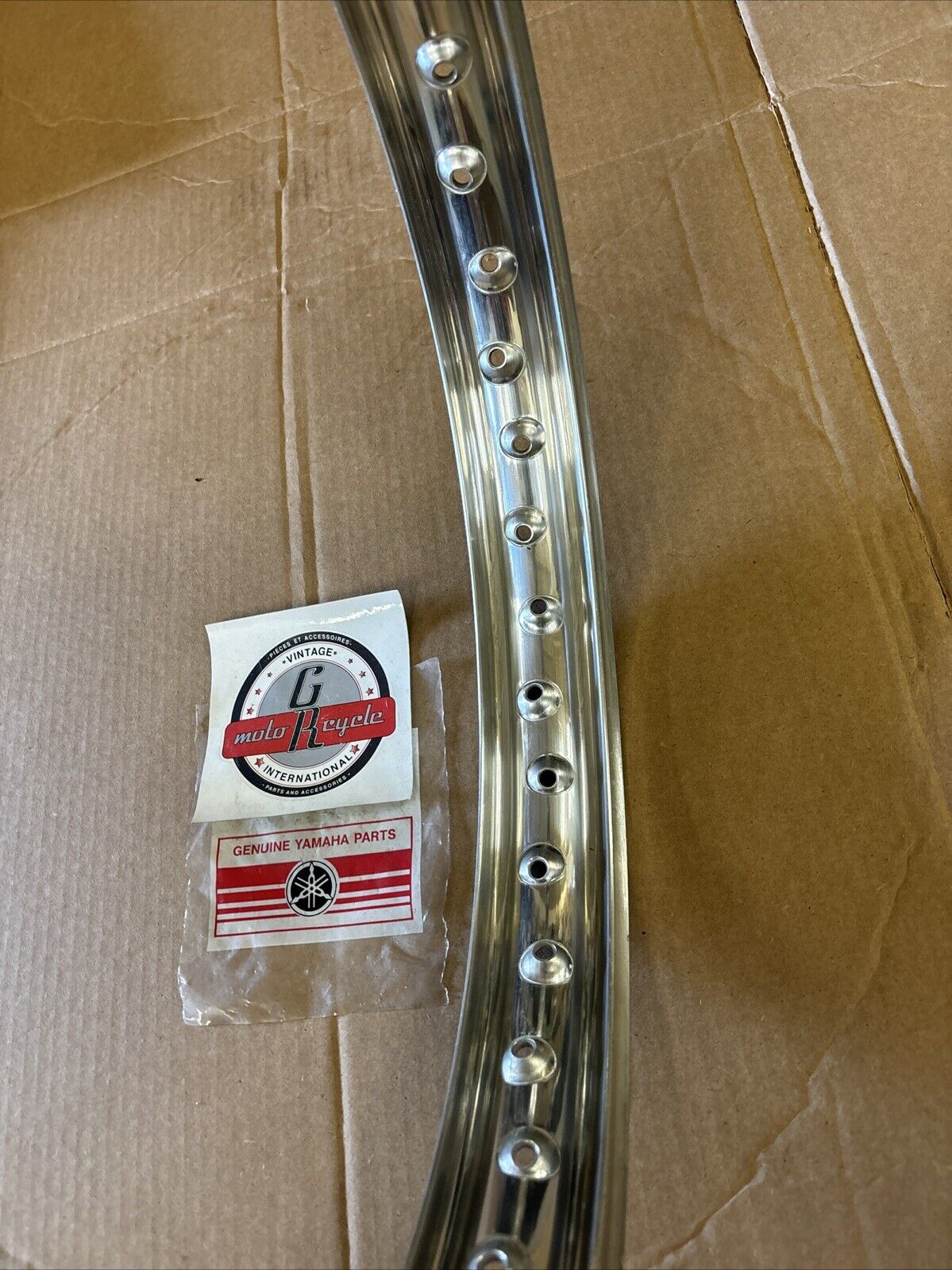 NOS Yamaha TX650 TX750 XS650 FRONT RIM 1.85X19 94418-19145-00 YB3