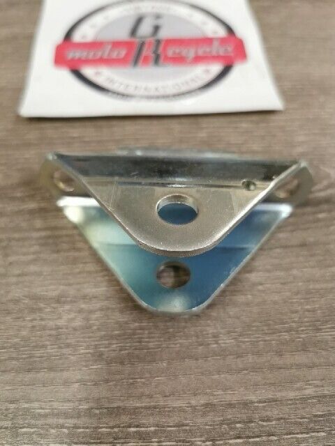 NOS YAMAHA EC540C EC540D ET340 1982 1983 BRACKET HITCH 1 8H7-77591-00-00 Y170
