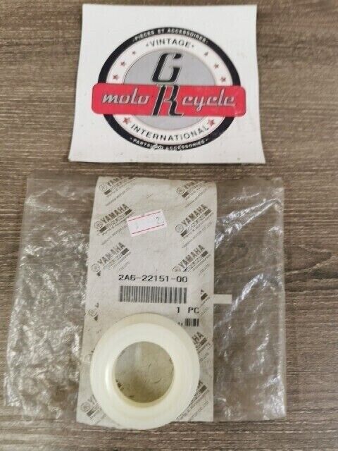 NOS YAMAHA RT180K MX175G DT175H 1T125H YFA1M GUARD SEAL 2A6-22151-00-00  Y106