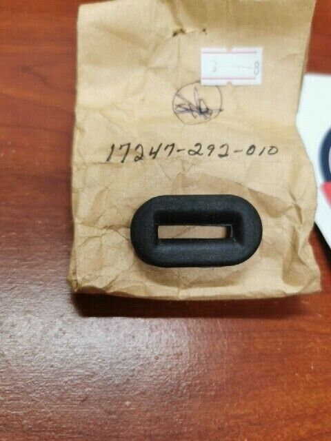 NOS Honda CB450 CL450 XR75 FL250 GROMMET 17247-292-010 H68