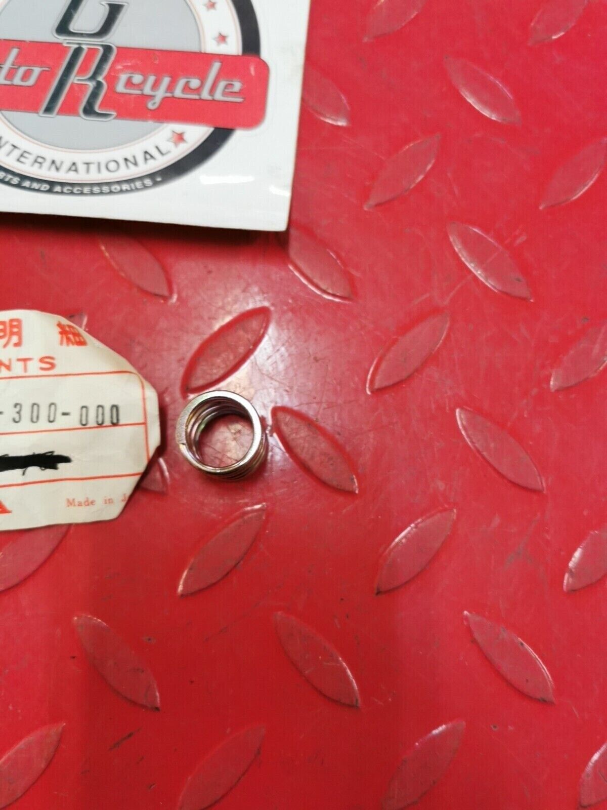 NOS Honda CB450 SL350 CL450 CB750 CL350 SPRING SEAT 17526-300-000 H32
