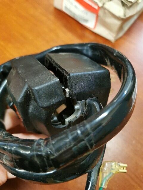 NOS Honda GL500 GL500I GL650 GL650I TURN SIGNAL SWITCH 35200-MA1-770 H86