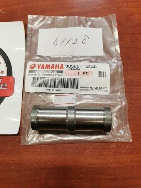NOS Yamaha XT600 XV250 YZ250 YZ490 TTR250 FRONT WHEEL SPACER 90560-15240-00 Y102