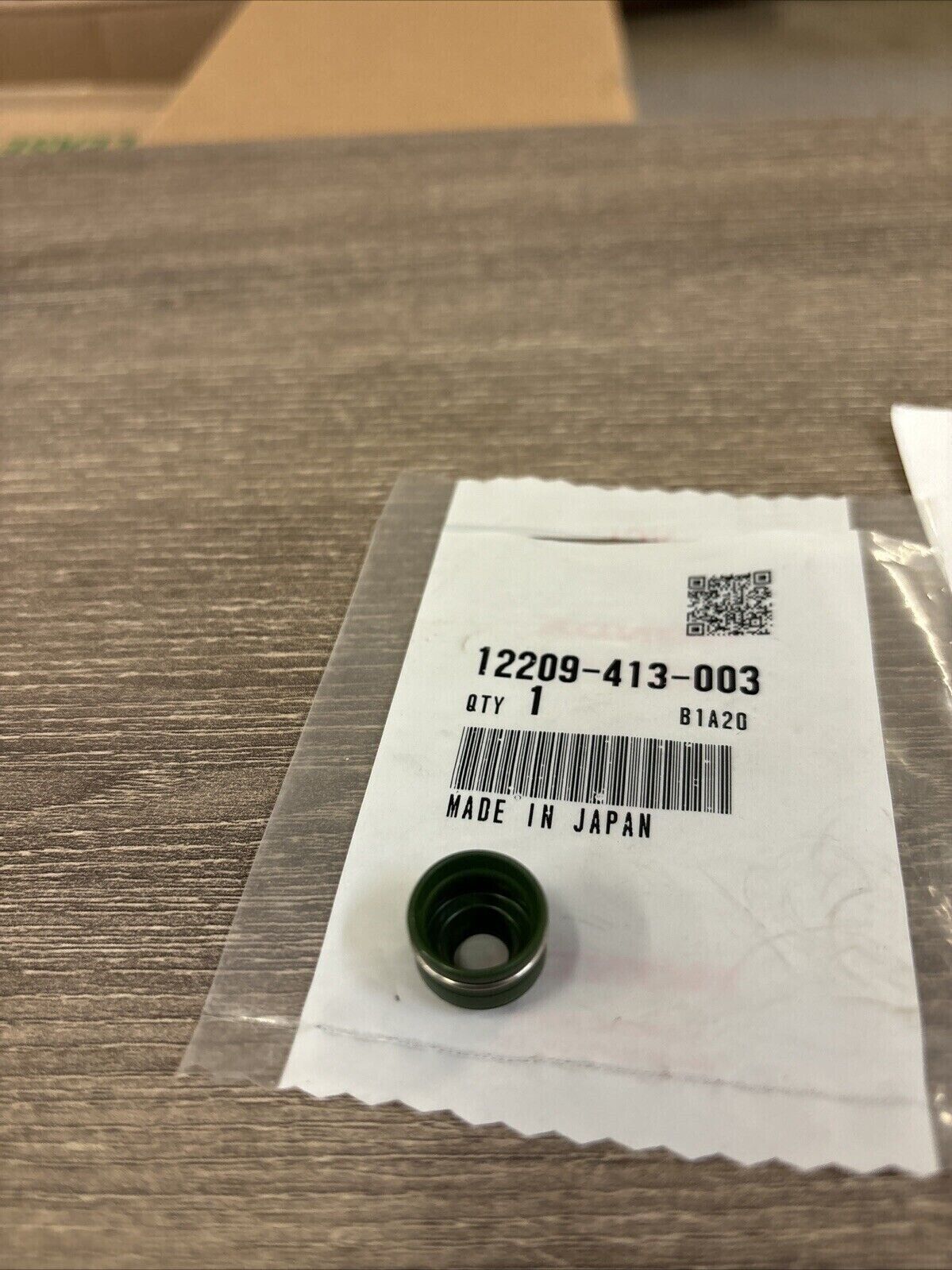 NOS Honda CB250N CB400 CB450 CM400 NT650 VALVE STEM SEAL 12209-413-003 H117