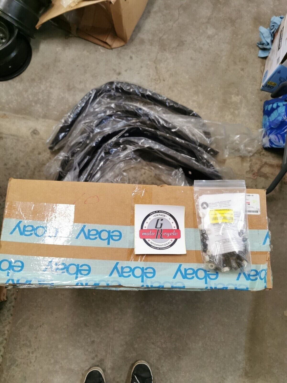 NOS YAMAHA OVER FENDER KIT 2UD-F15E0-V1