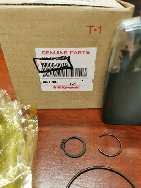 NOS Kawasaki KVF650 KVF750 REAR DRIVE SHAFT DOJ BOOT KIT 49006-0019 K37