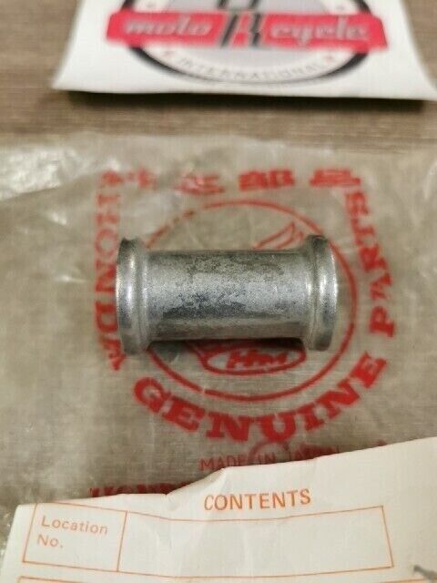 NOS HONDA CX400E CX500T 1982 COLLAR GRIP SIDE 83604-MC7-000 H89