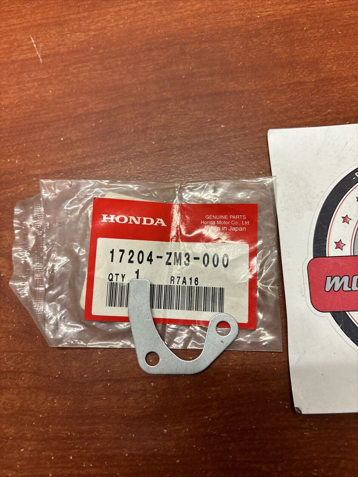 NOS Honda GX22 GX31 OIL TRAP PLATE 17204-ZM3-000 H182