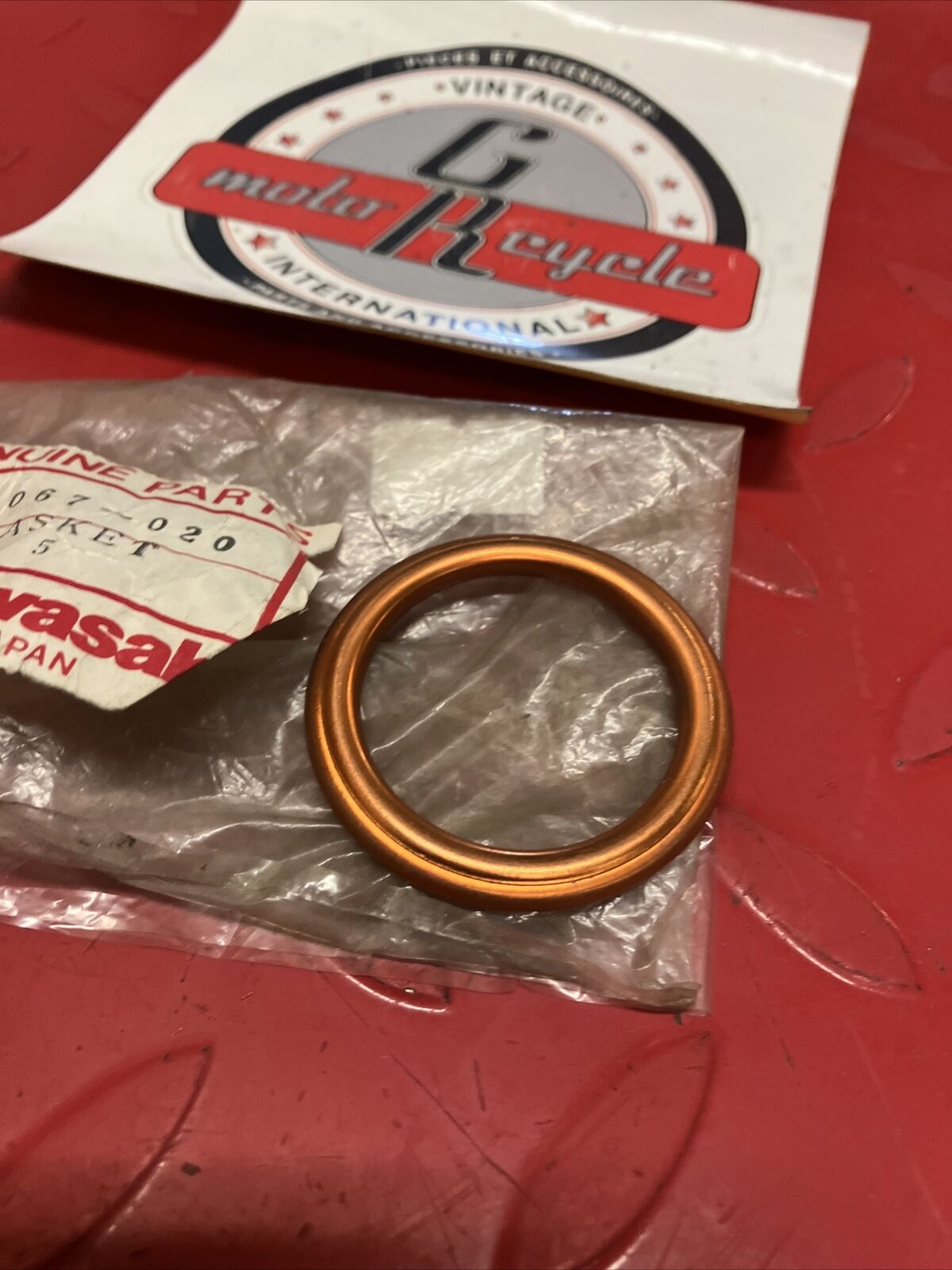 NOS KAWASAKI KZ400 KZ440 EXHAUST PIPE GASKET 18067-020 K17