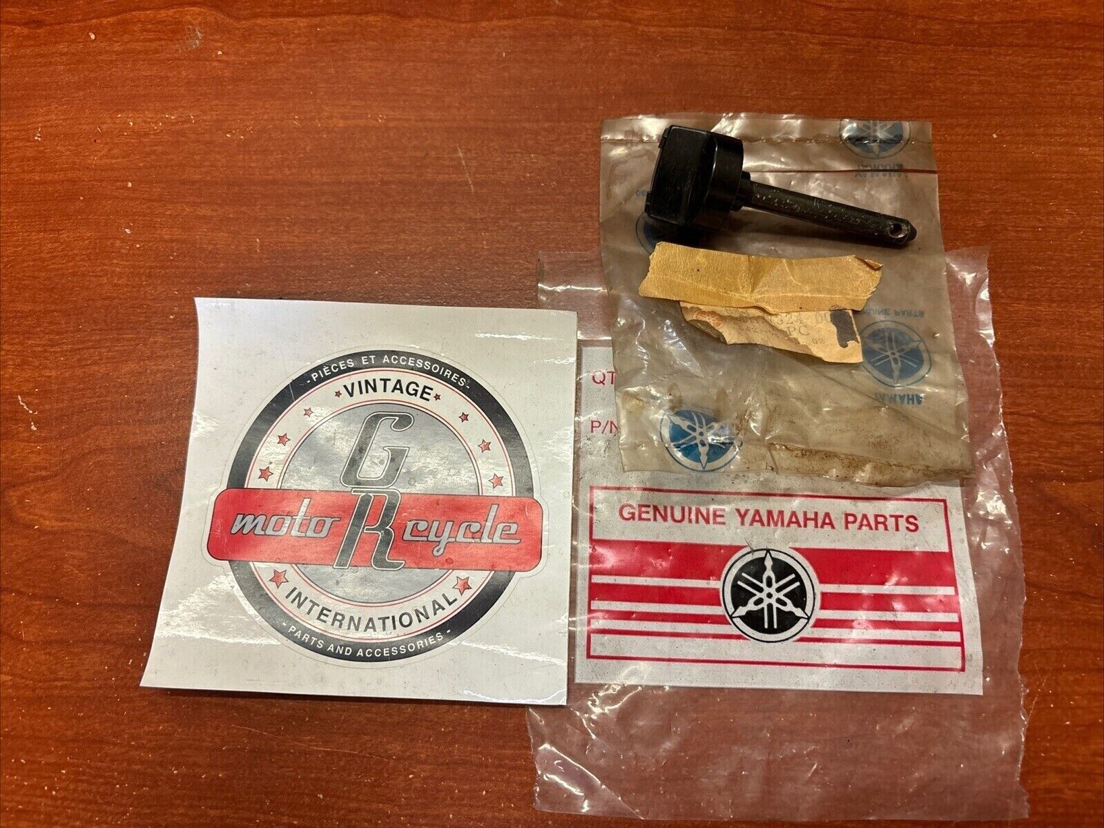 NOS Yamaha GP292 GP338 GP440 GS300 GS340 KNOB 844-77324-00-00 Y180