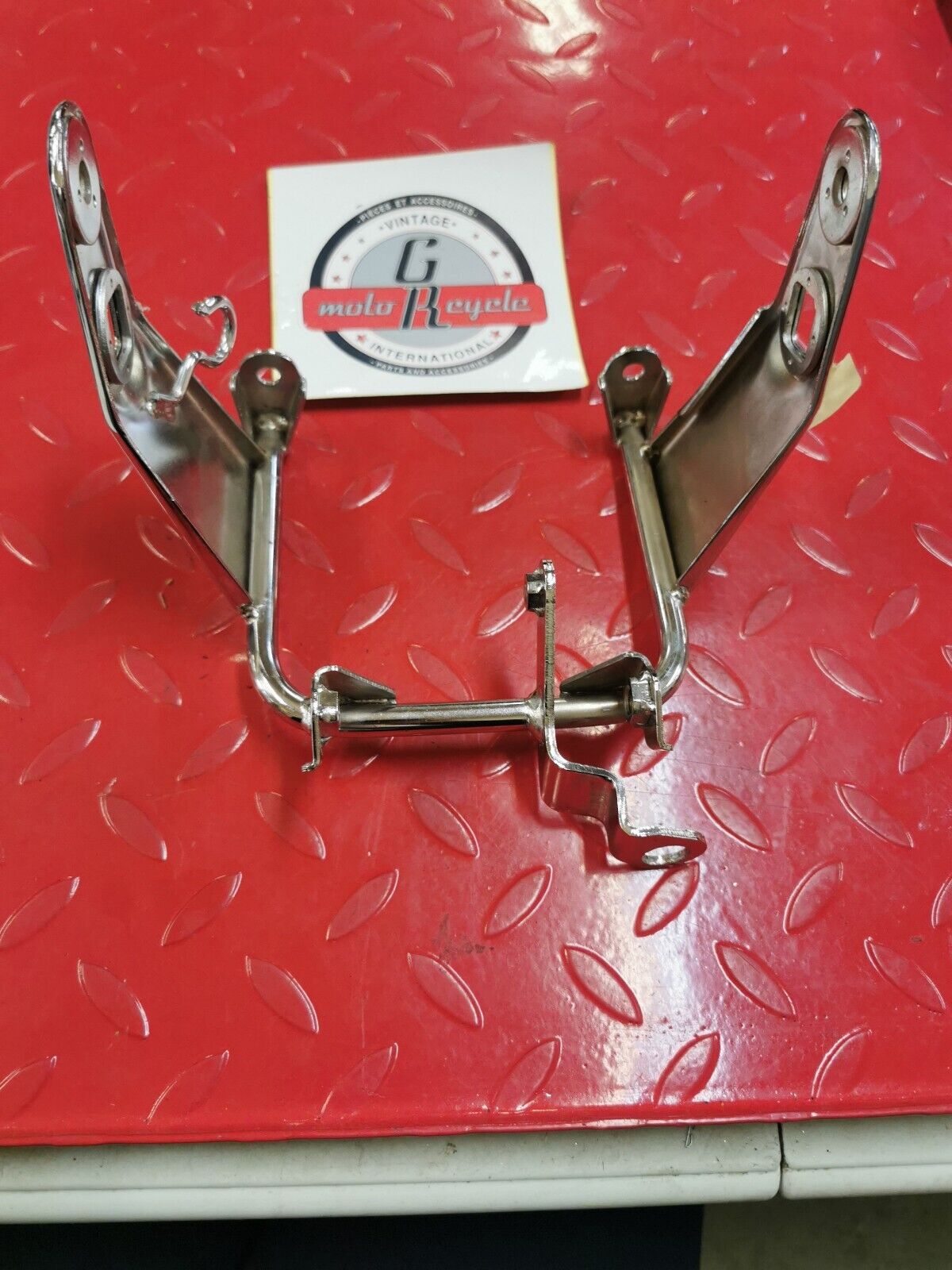 NOS YAMAHA XV500 1983 STAY HEADLIGHT 22U-23174-01 Y28