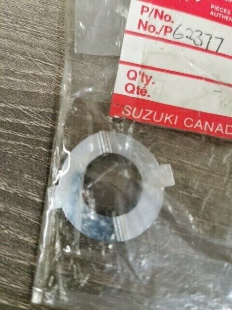 NOS SUZUKI  GR650 GS650X GS750ES GS550L 1983 PLATE SET 62377-31300 S58