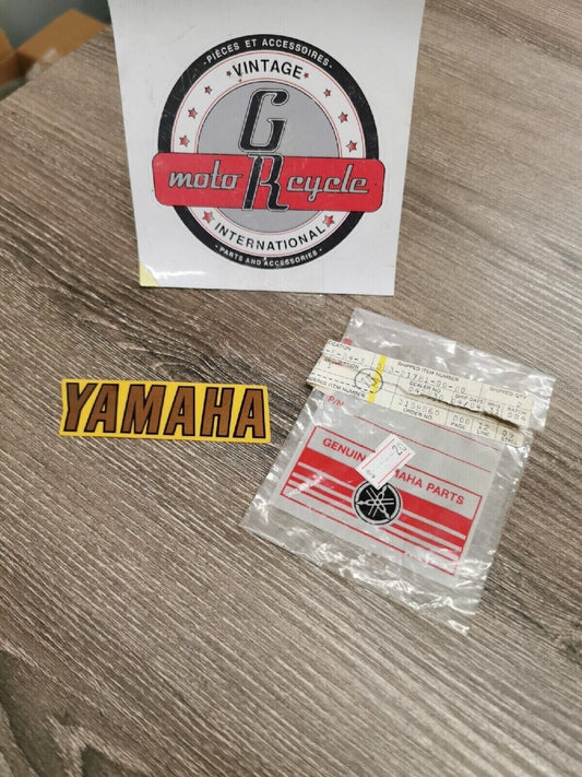 NOS YAMAHA  EMBLEM  5G3-21781-00-00 Superseded by 99245-00080-00  Y53