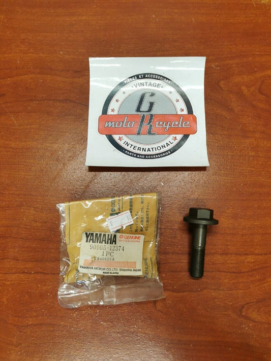 NOS Yamaha VMX1200 VMX12 XVZ13 FLANGE BOLT 90105-12374-00 Y71