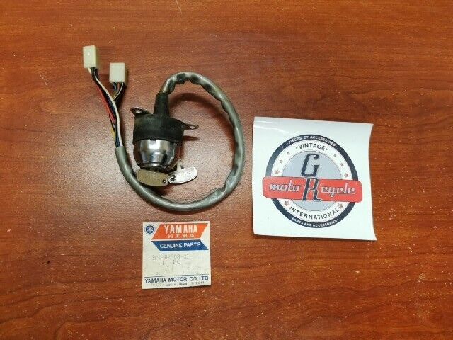 NOS Yamaha MAIN IGNITION SWITCH 304-82508-21-00 SUB 304-82508-20-00 Y109