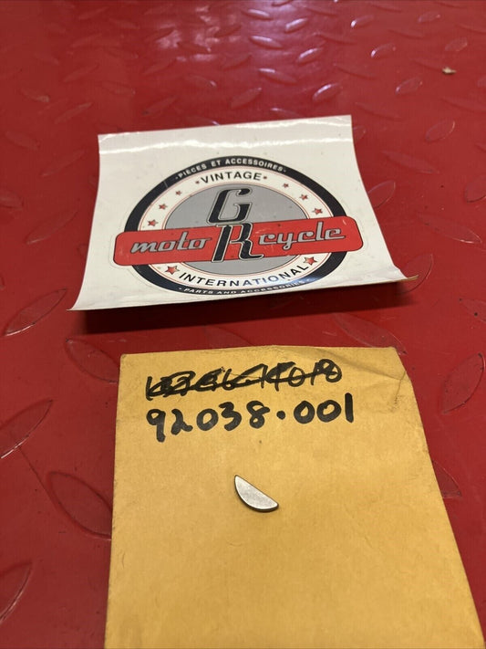 NEW NOS KAWASAKI WOODRUFF KEY 92038-001 K20