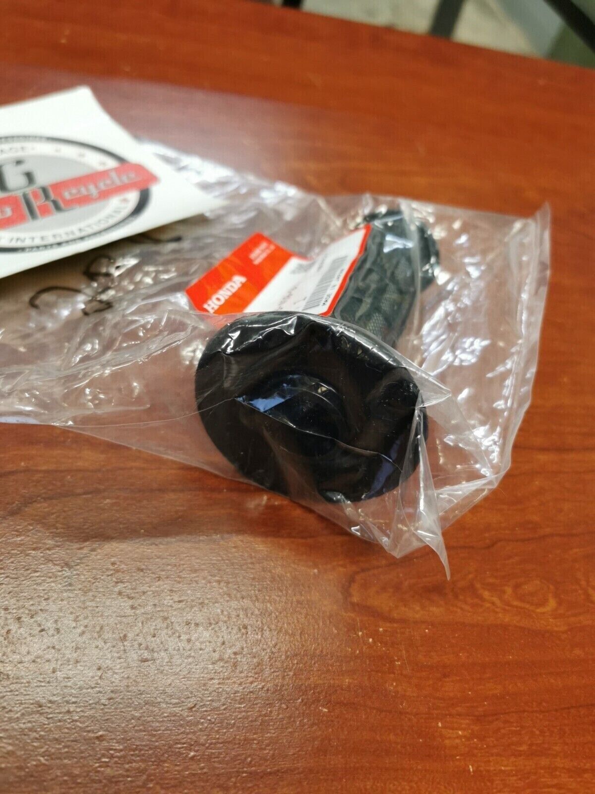 NOS Honda 1986 CT110 LEFT HANDLEBAR GRIP 53166-459-910 H33