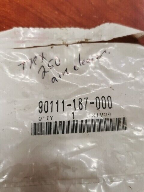 NOS Honda CA50 CB1000 CB1300 FLANGE BOLT (6MM) 90111-187-000 H103