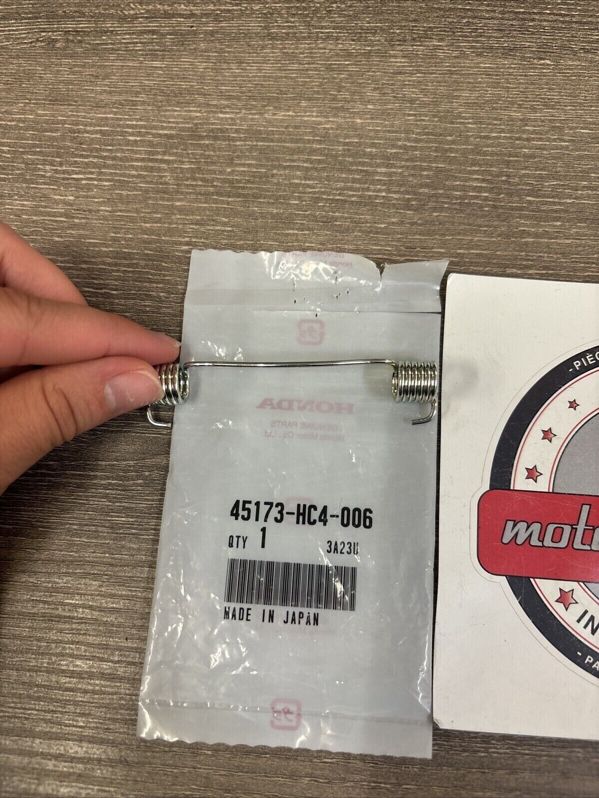 NOS Honda TRX200 TRX250 TRX300 BRAKE SPRING 45173-HC4-006 H117