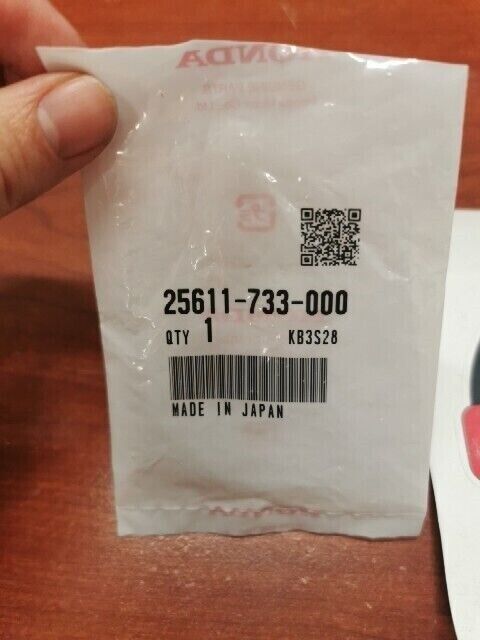 NOS Honda GX160 K1 U1 GX240K1 CAP OIL 25611-733-000 H78