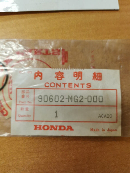 NOS Honda XL600 GB500 XR600 PISTON PIN CLIP 90602-MG2-000 H26