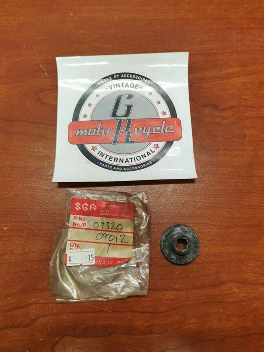 NOS Suzuki ALT125 ALT185 GS550 LT160 CUSHION 09320-09012 S20