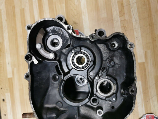 Honda CR250R 1982 Crankcase crank case left right