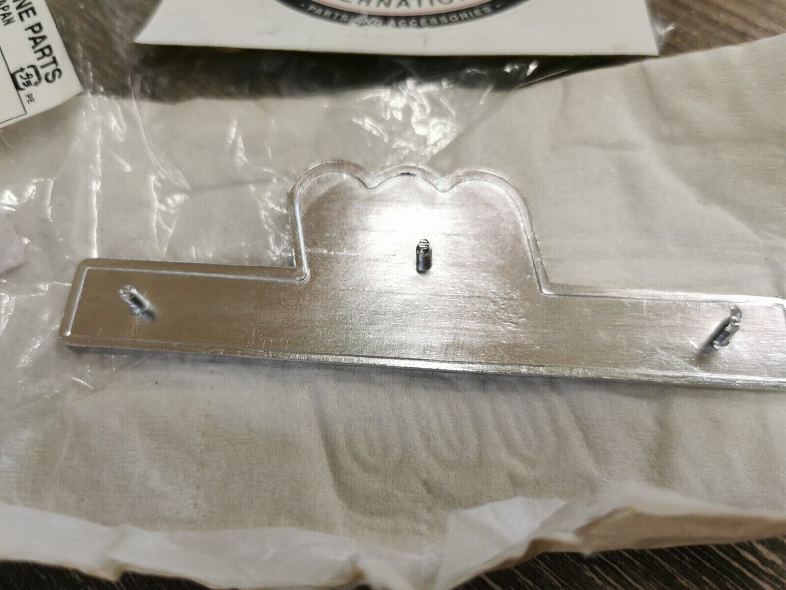 NOS KAWASAKI Z1 1973 - 1975 EMBLEM SIDE COVER  Z1/A 56018-139 K28