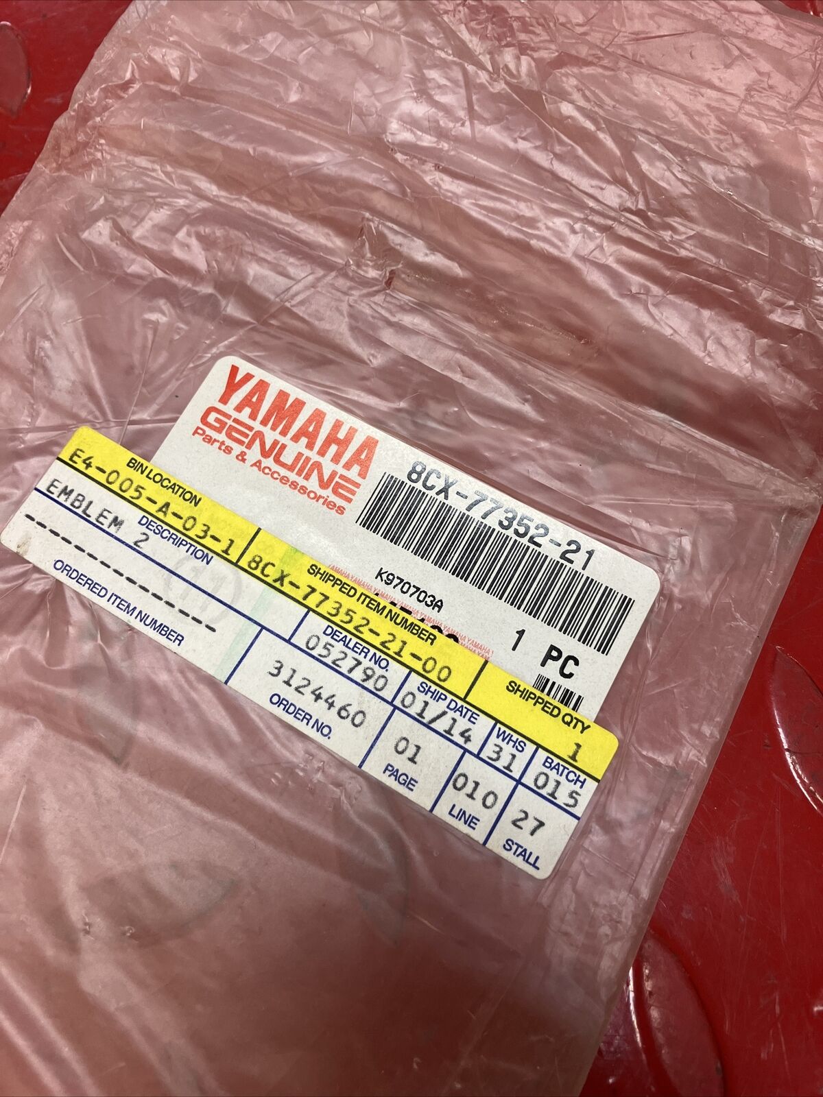 NOS Yamaha VX500 VX600 VX700 1998 DECAL EMBLEM 2 8CX-77352-21-00 Y36