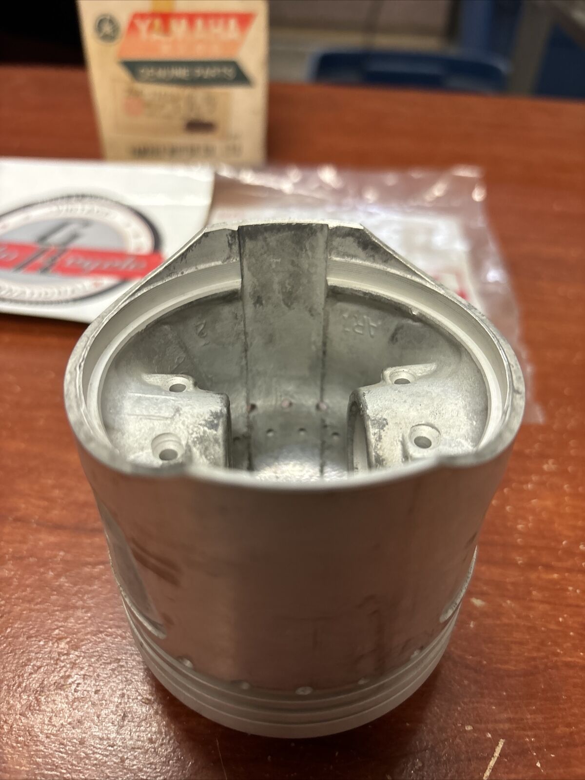 NOS Yamaha TX650 XS1 XS2 PISTON STD 0.96 256-11631-02-96 SUB 256-11631-01-9 Y176