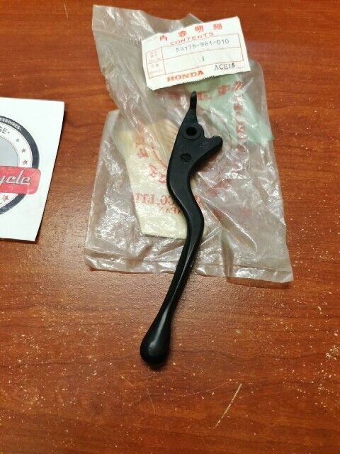 NOS Honda ATC200X ATC250R TRX200 TRX250 RIGHT HANDLEBAR LEVER 53175-961-010 H151