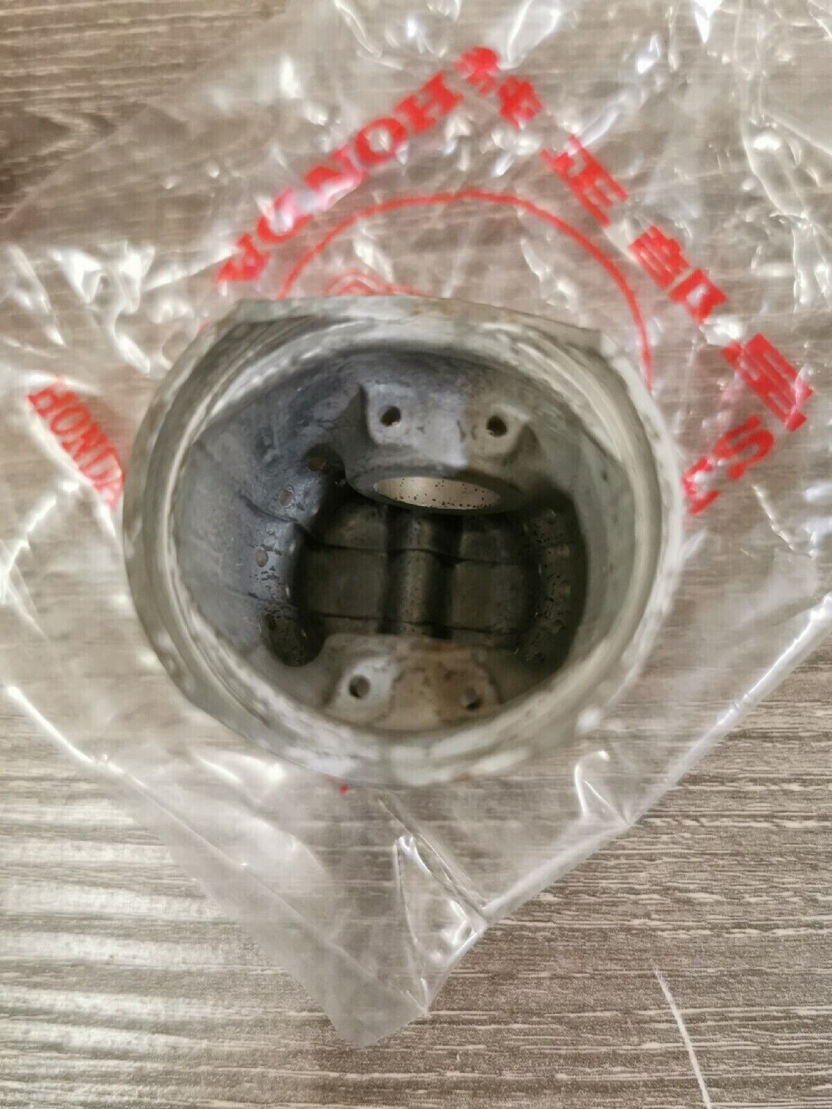 NOS HONDA CA102 CA100  PISTON OS 0.50 13103-001-040 H47