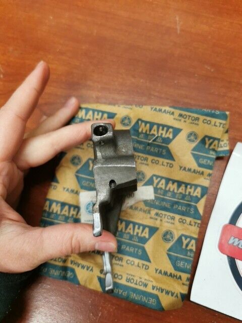 NOS Yamaha TX650 XS1 XS650 SHIFT 5TH GEARWHEEL FORK 256-18511-00-00 Y116