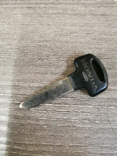NOS HONDA CH125 CH250 KEY BLANK TYPE A 35121-391-812 SUB BY 35121-KAB-812  H74
