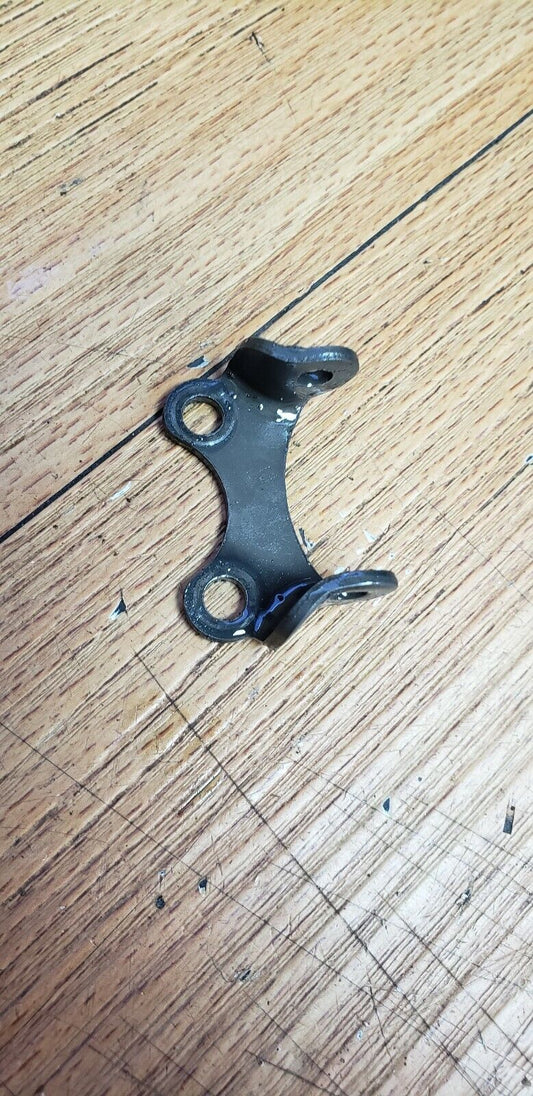 Honda CR250R 1989 power exhaust valve rocker arm holder 1985 1987 19321-KA3-740