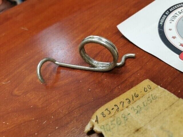 NOS Yamaha DT80 GT80 TY50 TORSION SPRING 183-27216-00-00 SUB 90508-32056-00 Y109