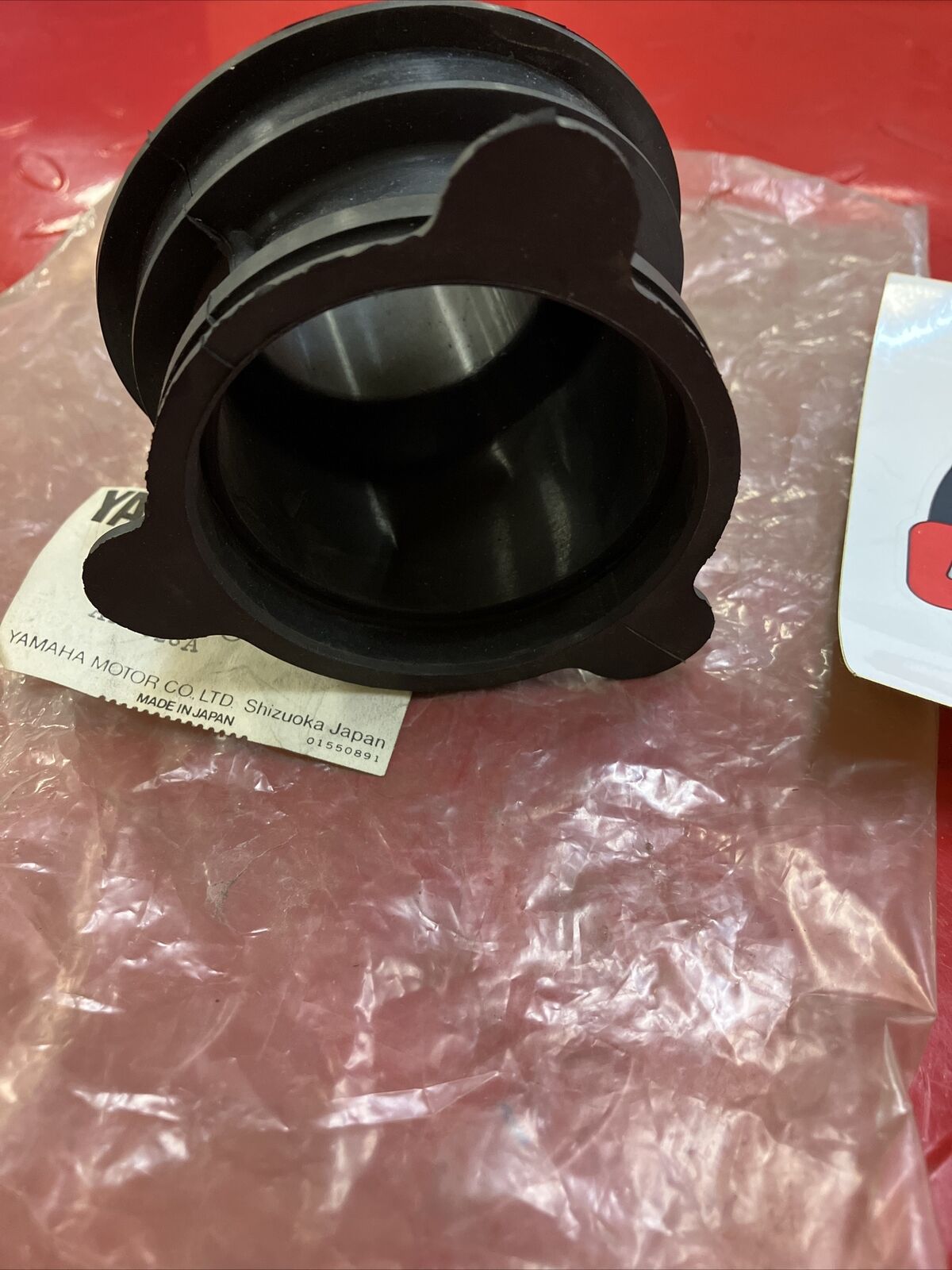 NOS Yamaha SS440 1981 SR540 1980 JOINT AIR CLNR 1 8L0-14453-01-00 Y16