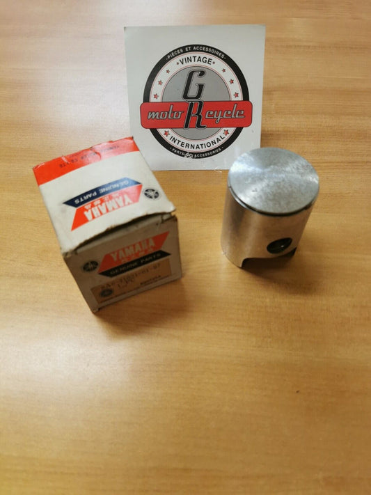 NOS YAMAHA  EX340 1976 - 1978 Piston Assembly  8A6-11631-01-97  Y45