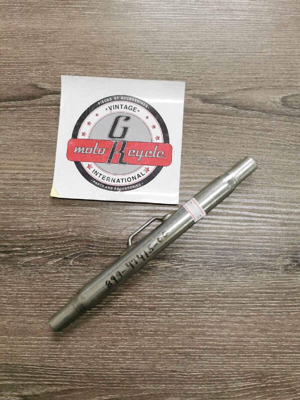 NOS YAMAHA BRACKET 1  899-47415-00-00 Y56