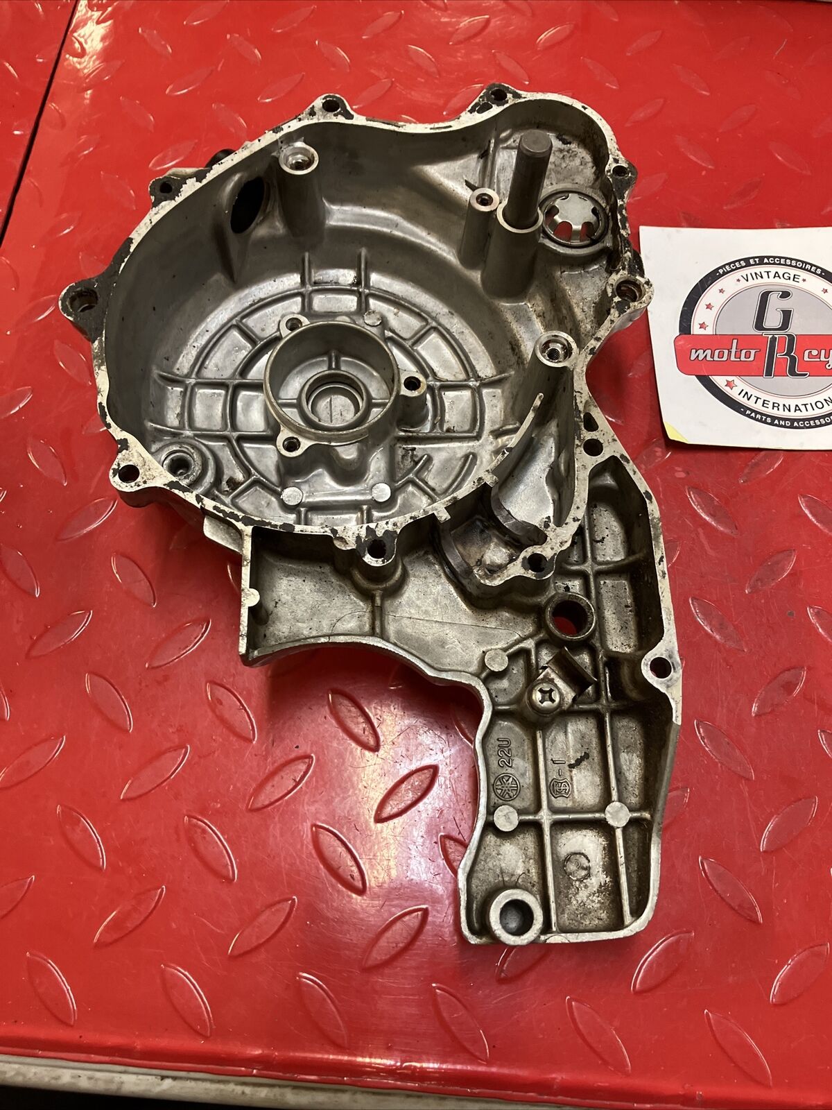 NOS Yamaha XV500 Virago 500 1983 1984 left crankcase stator cover