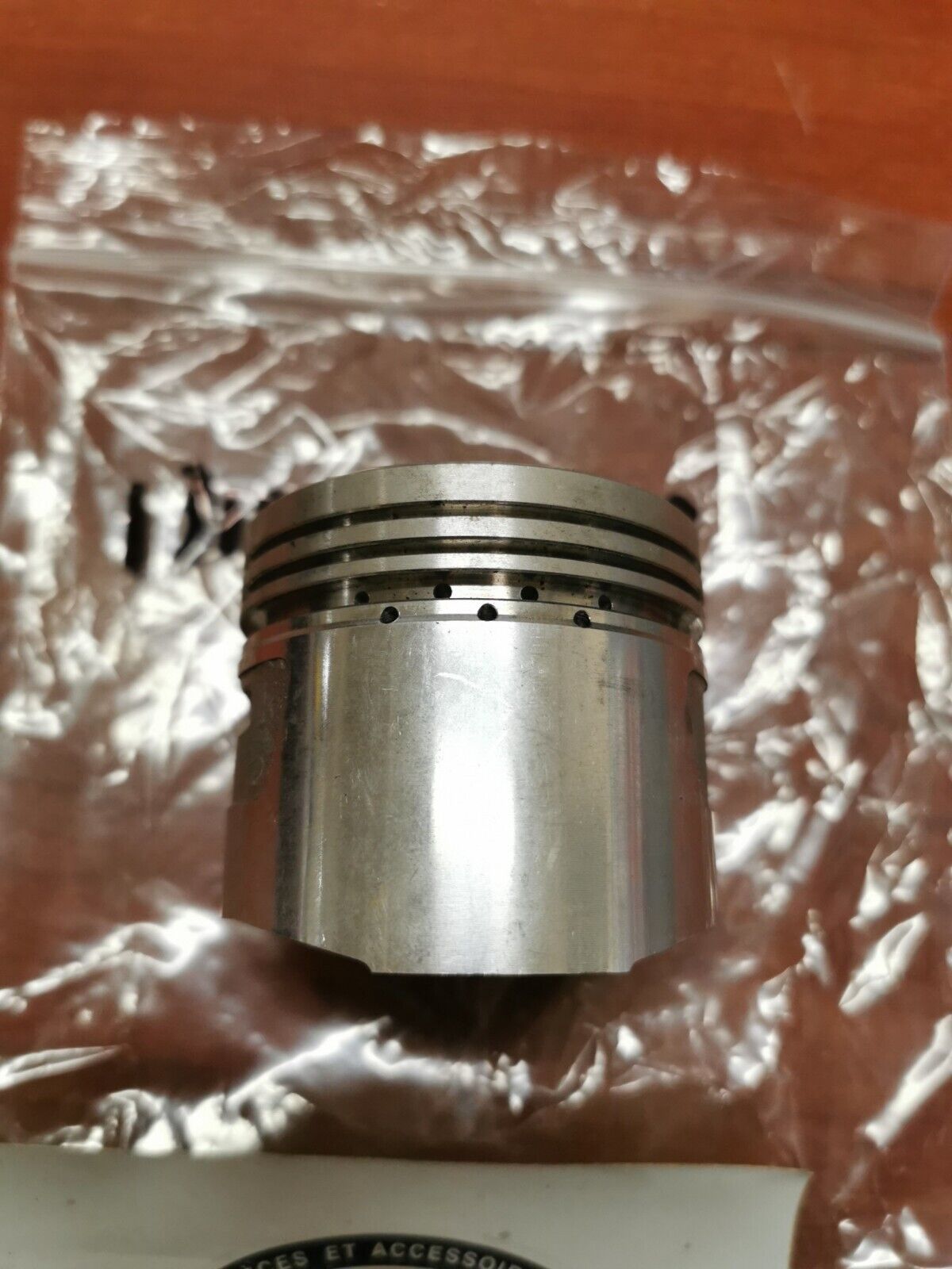 NOS Honda 1976 CB750F PISTON (STD) 13101-392-000 H62