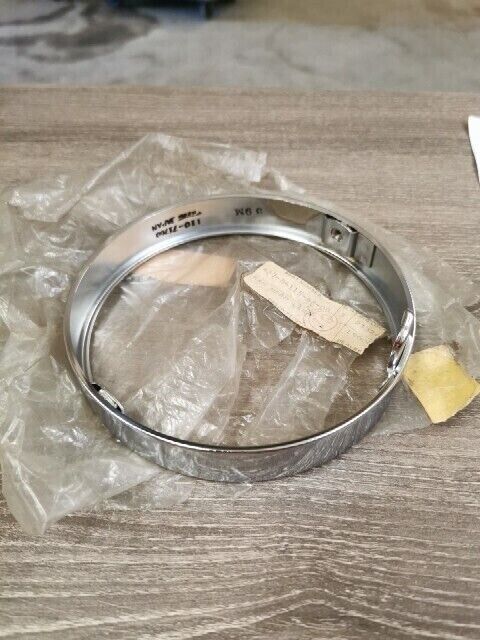 NOS YAMAHA DT125B DT125A DT100B DT100A RIM HEADLIGHT 437-84115-62-00 Y188